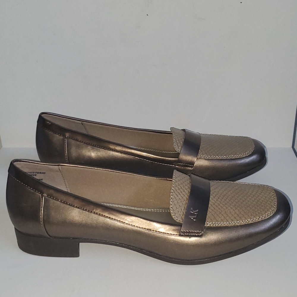 Anne Klein Size 10 M iflex Textured Loafers